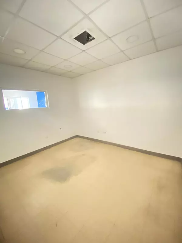 oficinas y locales comerciales - Nave industrial en alquiler  2