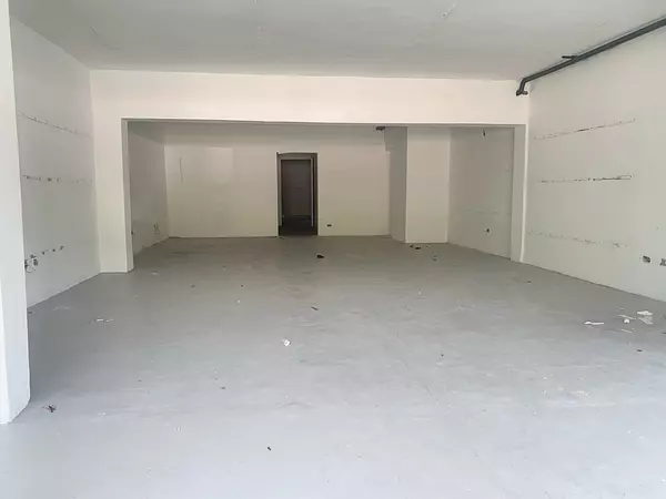 oficinas y locales comerciales - Local céntrico en primer 3