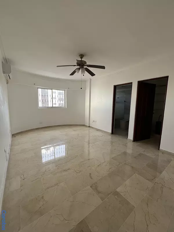apartamentos - Apartamento en Alquiler clásico en Piantini de 3 habitaciones 2 parqueos  7