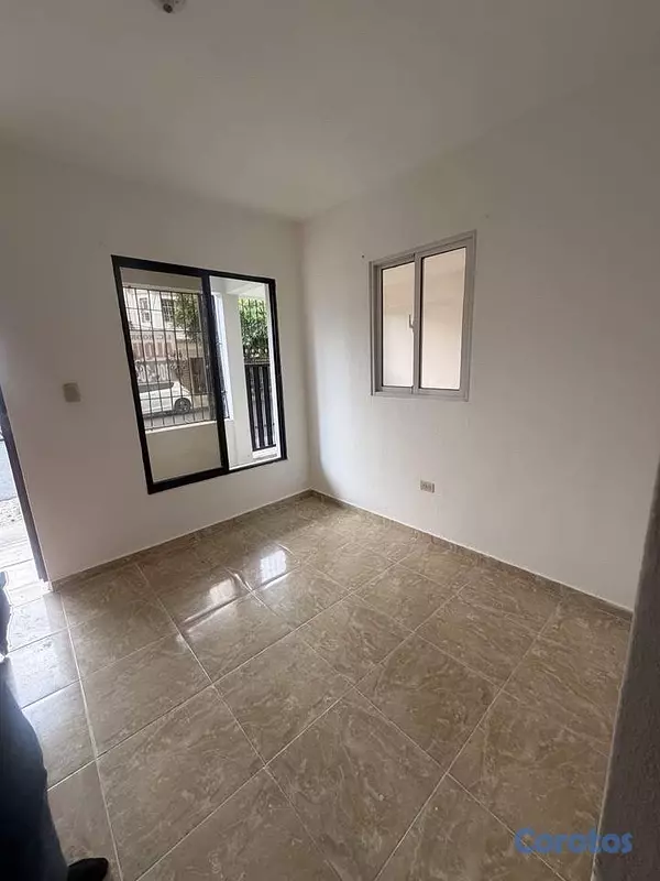 apartamentos - Rento apartamento en primer nivel con marquesina privada  en Savica  7