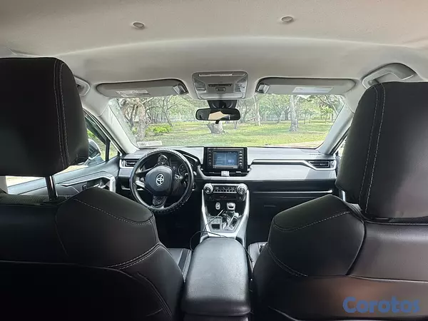 jeepetas y camionetas - Toyota RAV4 XLE 2021
 6