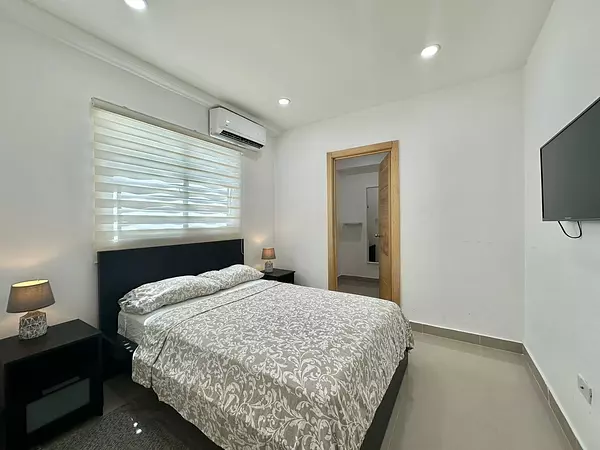 apartamentos - Vendo apartamento en Av. Independencia  9