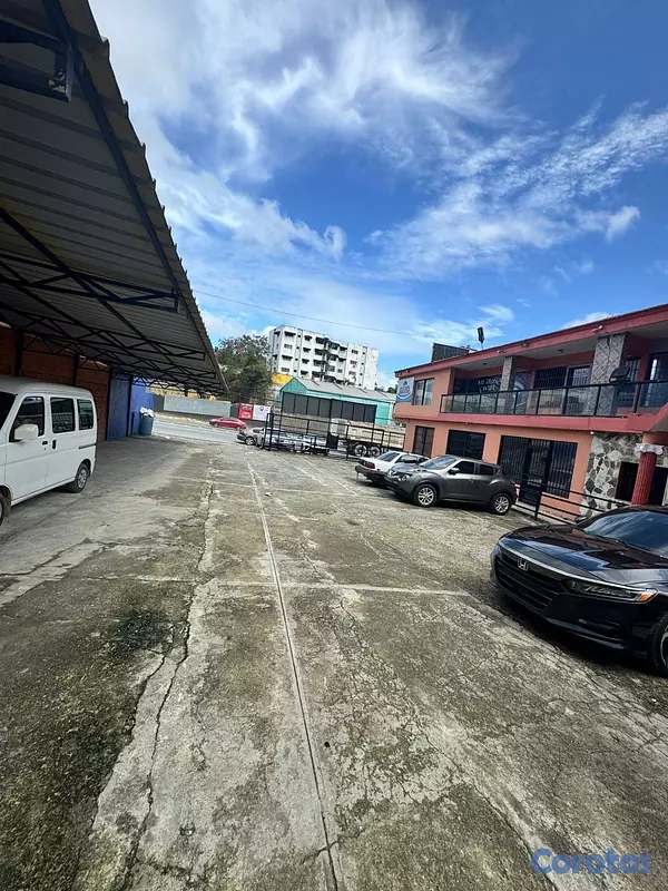 oficinas y locales comerciales - Local comercial en alquiler cerca Embajada USA – Jacobo Majluta 3