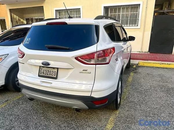 jeepetas y camionetas - Ford Escape 2106 NITIDA 475 mil 2