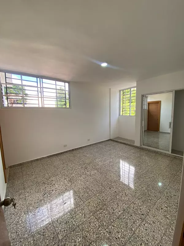 casas - Vendo casa prox. Av. Independencia 3