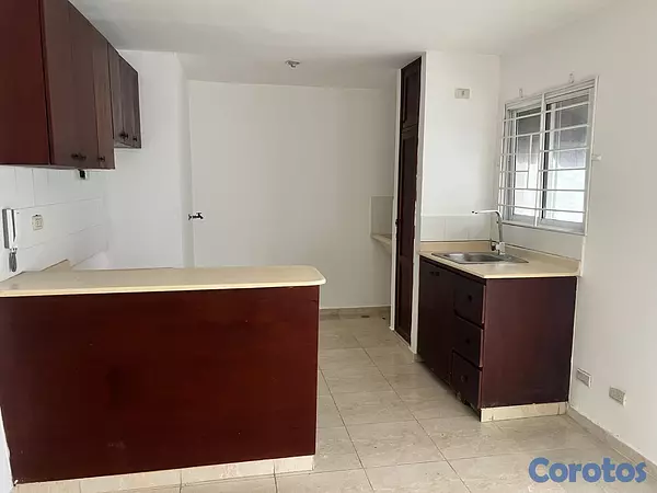 apartamentos - Apartamento Alquiler Sto Dgo Norte. Primer Nivel 3 Hab 2 Baños 1 Parqueo 2