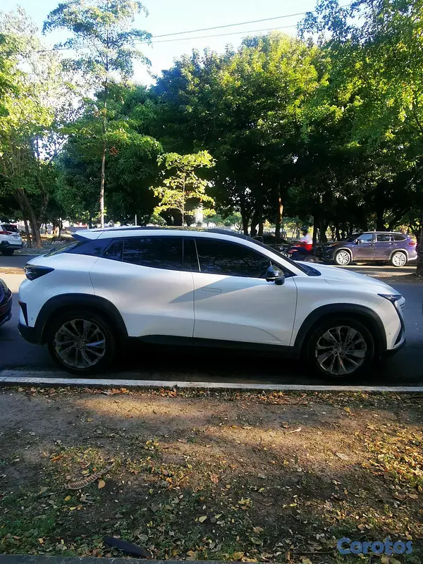 jeepetas y camionetas - Changan UNI-T 2023 Blanca  2