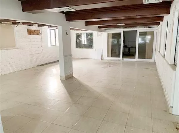 oficinas y locales comerciales - Local espacio abierto Naco 7