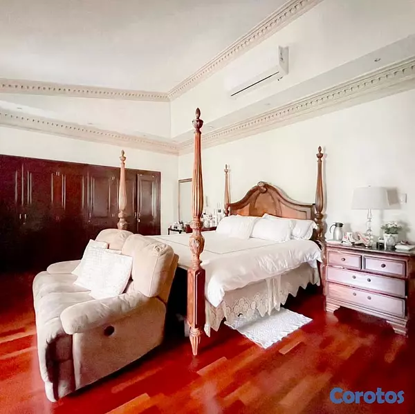 casas - Casa en Bella Vista con Patio y Piscina  6