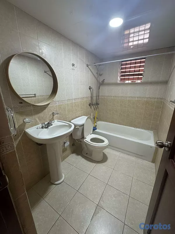 apartamentos - se alquila hermoso apartamento en una de las mejores zonas, un clásico. 
 3