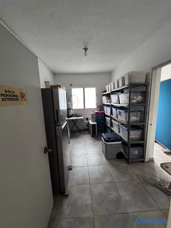 oficinas y locales comerciales - Se alquila edificio ideal para oficinas o negocio  7