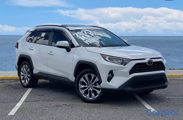 jeepetas y camionetas - Toyota Rav4 XLe Premium  2