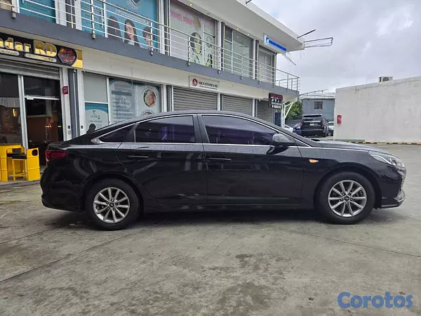 carros - HYUNDAI SONATA NEW RISE 2018 NEGRO GASOLINA 6