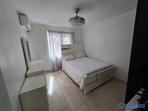 apartamentos - Apartamento con patio en la av. Jacobo Majluta 6