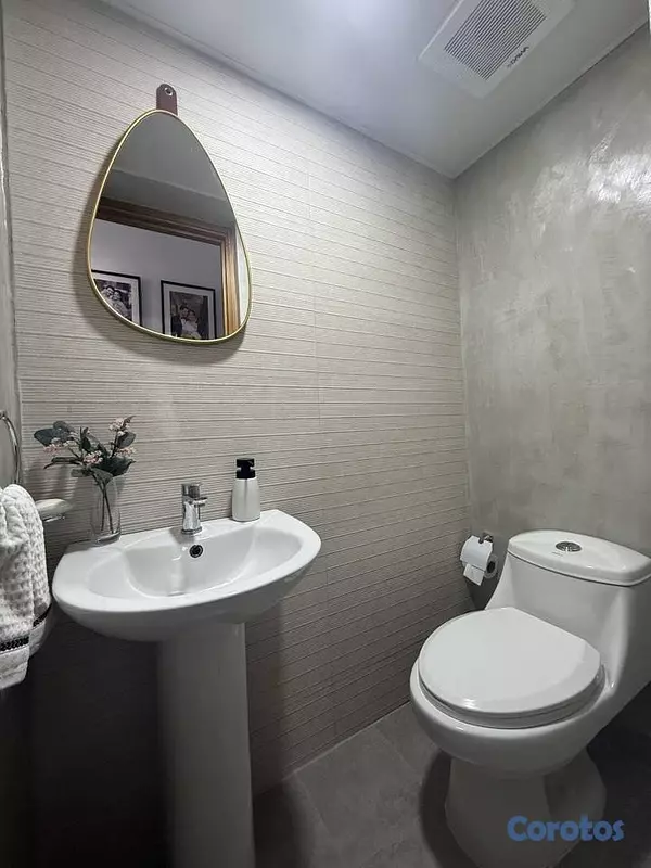 apartamentos - Apartamento en venta vacío de 3 habitaciones con v 5