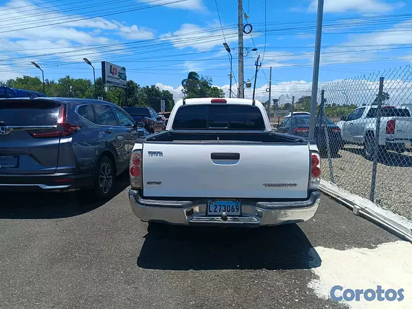 jeepetas y camionetas - Toyota Tacoma 2006 Cabina y media 4x2 4