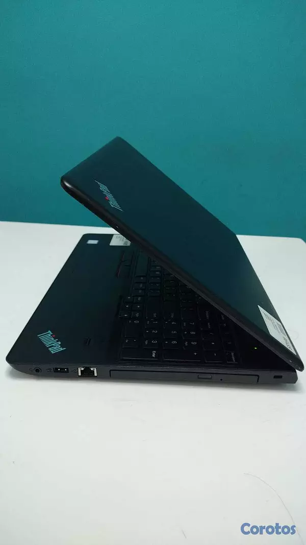 computadoras y laptops - `Laptop, Lenovo ThinkPad E570 / 7th Gen, Intel Cor 4