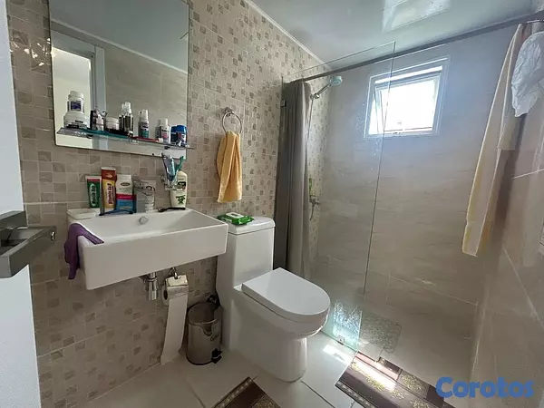 apartamentos - venta de apartamento 2do piso amueblado las cayenas autopista san isidro 5