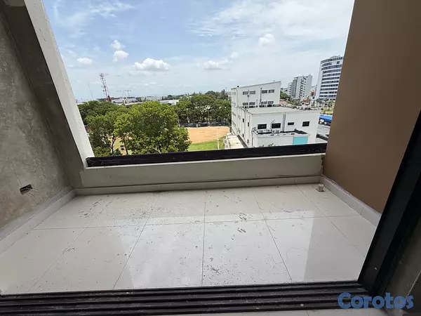 apartamentos - vendo renacimiento nuevo piso 7 dos habitaciones con su baño dos parqueos balcón 2