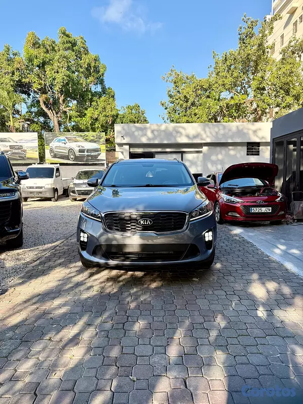 jeepetas y camionetas - Kia Sorento Lx 2020
Clean Carfax 2