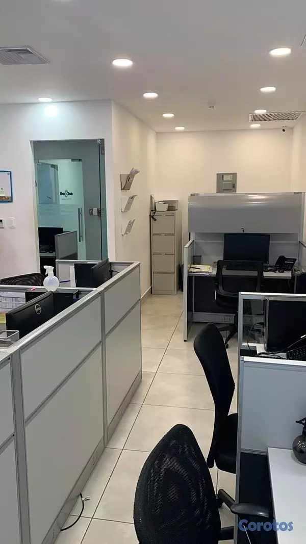 oficinas y locales comerciales - Local corporativo amoblado  2