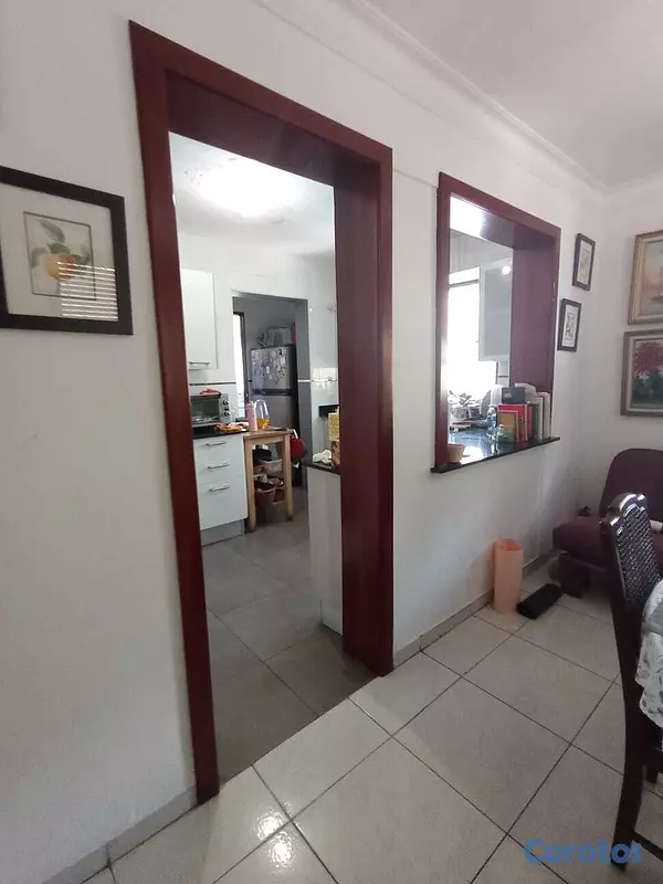 apartamentos - Se vende apt. en Urb. Paraiso, entre av. Churchill 2