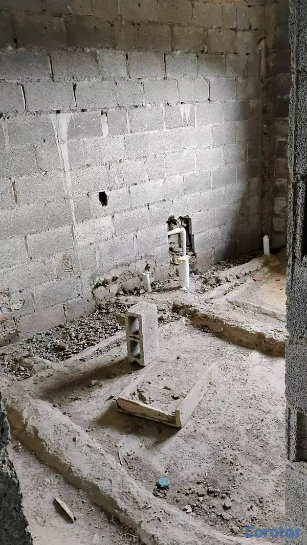 casas - gran oportunidad de inversión, amplia casa en obra gris.  15