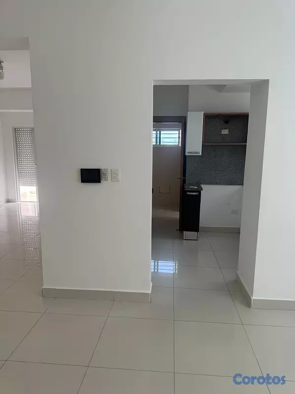 apartamentos - Amplio Apartamento en Alquiler – Mirador Sur.
 5