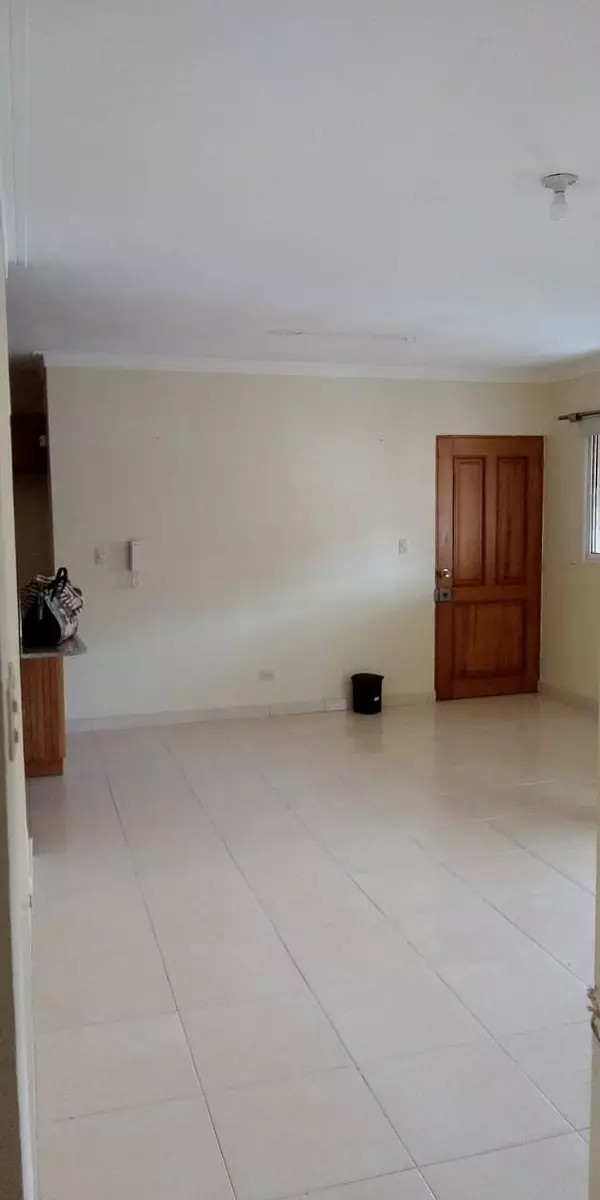 apartamentos - Apartamento en venta en la Ave. Monumental tipo penthouse  2