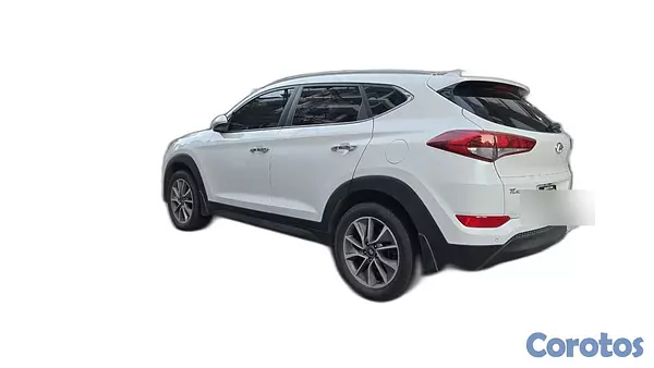 jeepetas y camionetas - Hyundai Tucson 2018 GLS | Un Solo Dueño | 56,000 k 3