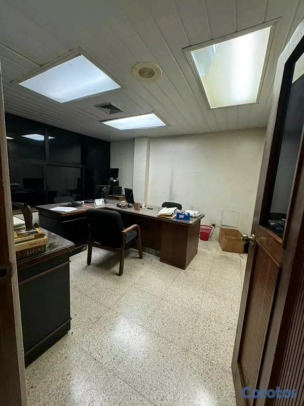 oficinas y locales comerciales - Local Comercial en Alquiler en Zona Colonial 

Código: PD627
 9