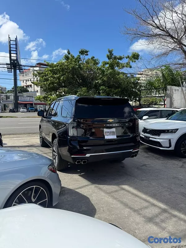 jeepetas y camionetas - Chevrolet Tahoe High Country 2025 9