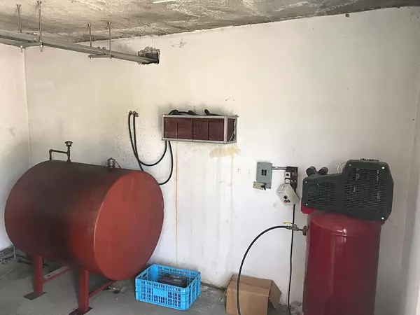 otros inmuebles - Estación de gasolina en Bani  9