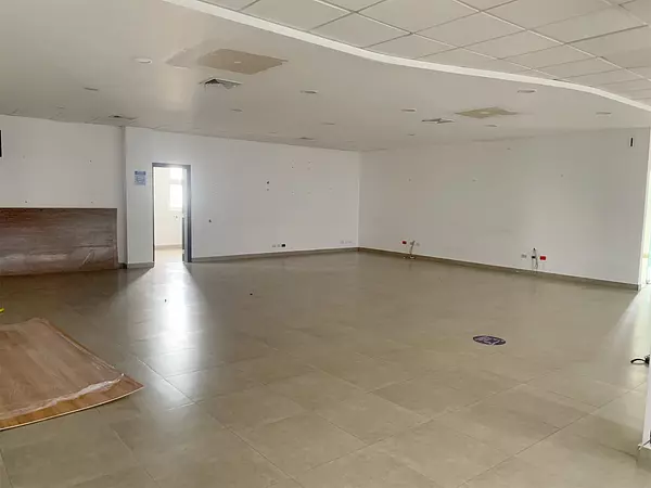 oficinas y locales comerciales - Local amplio abierto 3