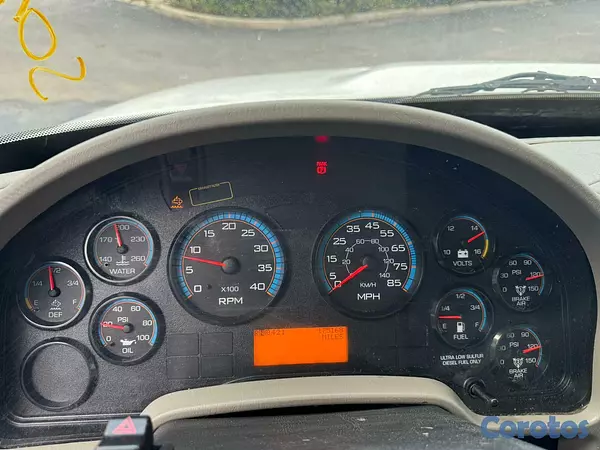 camiones y vehiculos pesados - International Durastar 4300 año 2018 Motor Cummins 4