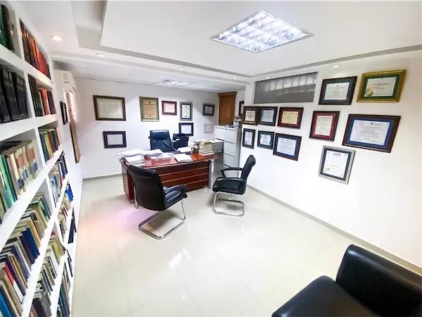oficinas y locales comerciales - Local en Naco primer nivel  9