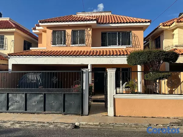 casas - venta de casa en la autopista de san Isidro prado oriental Santo Domingo este  10