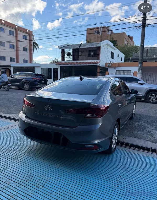 carros - Hyundai Elantra SEL 2020 4