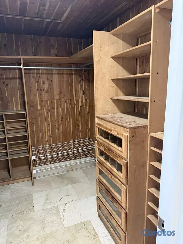 apartamentos - Apartamento amplio en alquiler en torre con ascensor – Bella Vista, 6to piso
 3