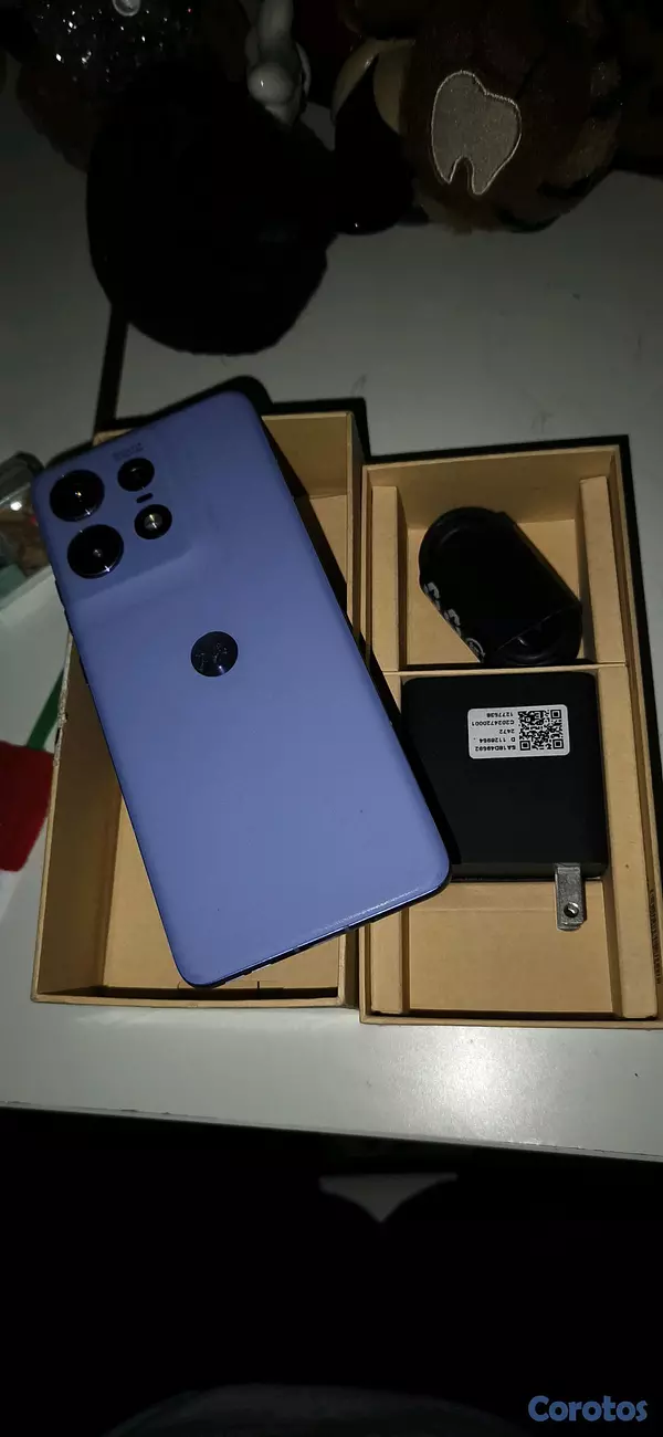 celulares y tabletas - Motorola Edge 50 pro + Motobuds (Precio negociable) 4