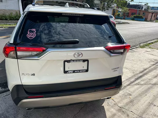 jeepetas y camionetas - toyota rav4  limited  5