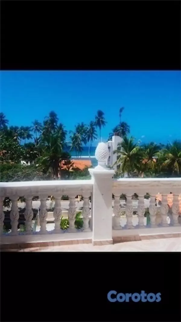 casas vacacionales y villas - Venta de hotel con 10 habitaciones en Juan dolio con piscina cerca de la playa  8