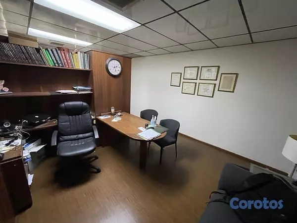 oficinas y locales comerciales - ALQUILER GAZCUE -Consultorio Médico -Detrás de Clinica Abreu (Av.Independencia) 12