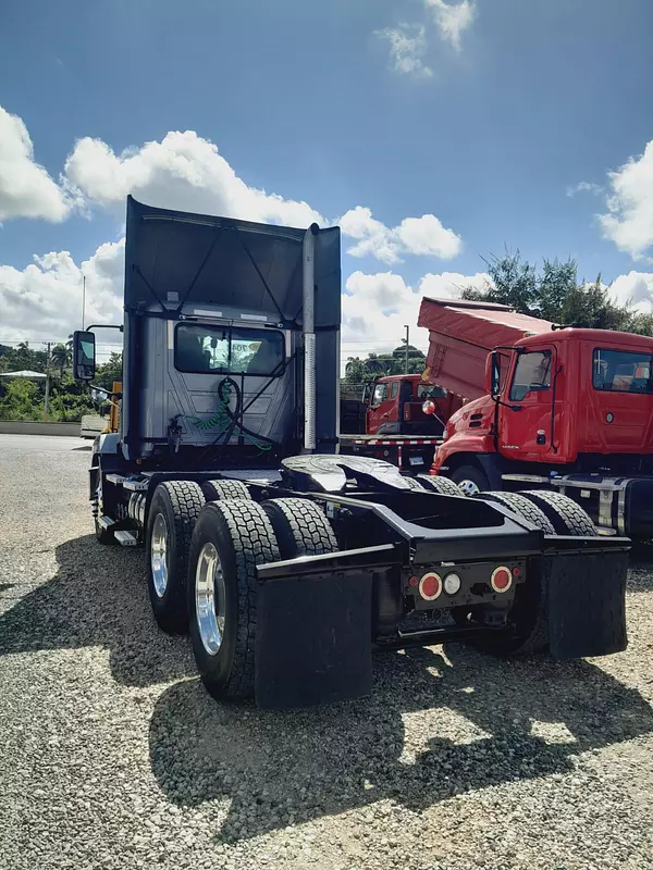 camiones y vehiculos pesados - Mack Anthem año 2020 6