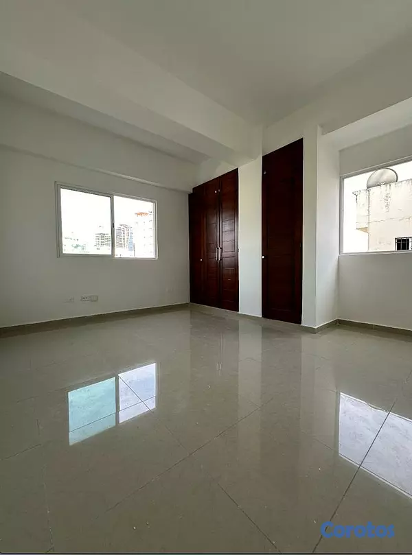 apartamentos - Oportunidad apto en Urb. Fernandez 5