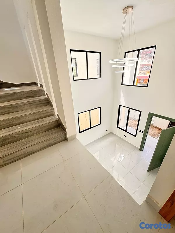 casas - venta de casa con opción a piscina en la autopista de san isidro prado oriental  8