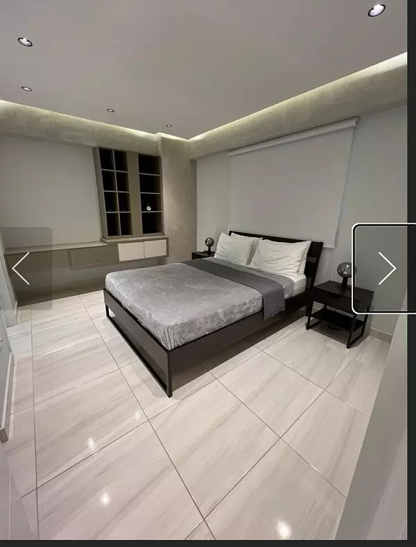 apartamentos - Apartamento en Evaristo Morales completamente 
amueblado.
 8