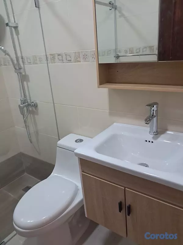 apartamentos - Alquilo atractivo apartamento Evaristo Morales, 2h, lugar céntrico  8