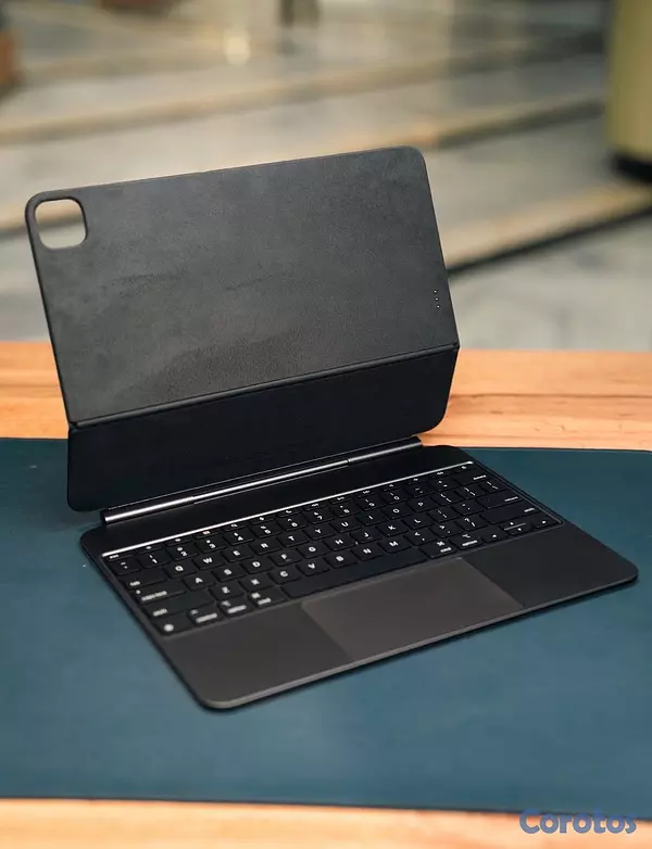 accesorios para electronica - Magic Keyboard para iPad Pro 11” & 13” (M4 / M5) – Nuevos Sellados 5