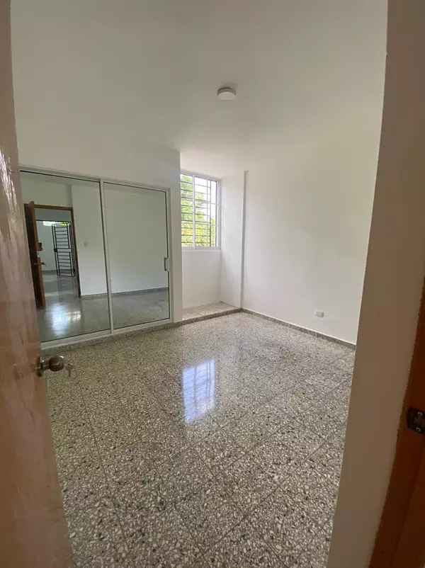 casas - Vendo casa prox. Av. Independencia 9